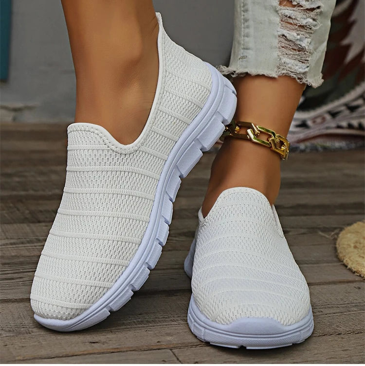 Women's Sneaker thebuzzbay.com