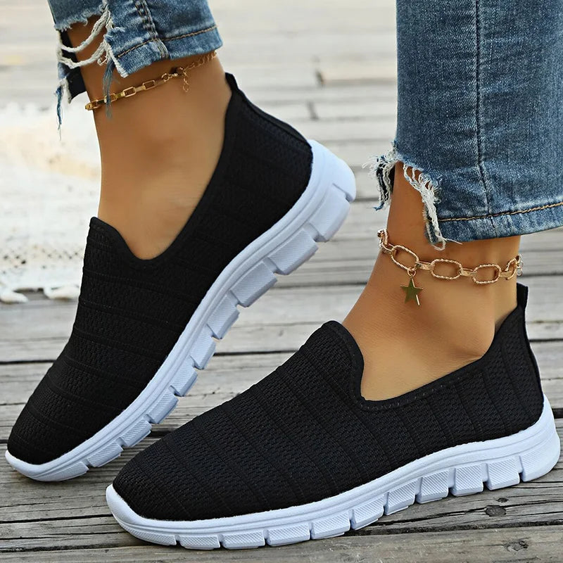 Women's Sneaker thebuzzbay.com