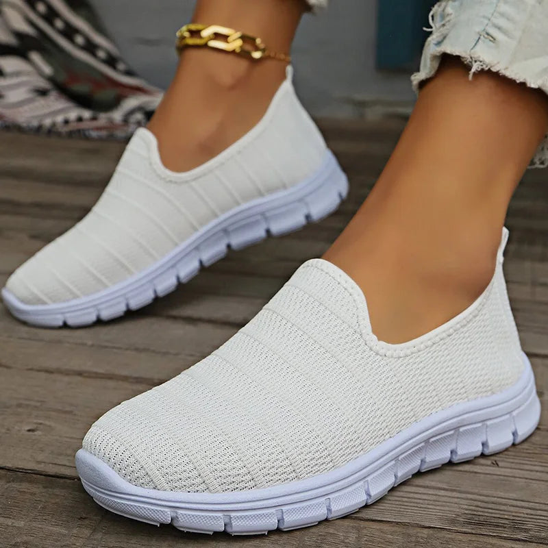Women's Sneaker thebuzzbay.com