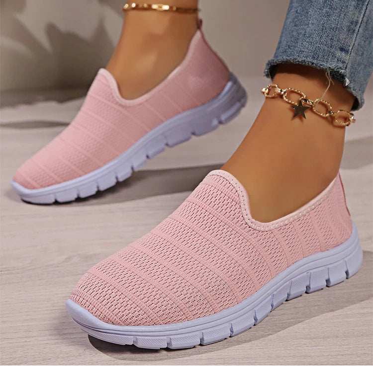 Women's Sneaker thebuzzbay.com