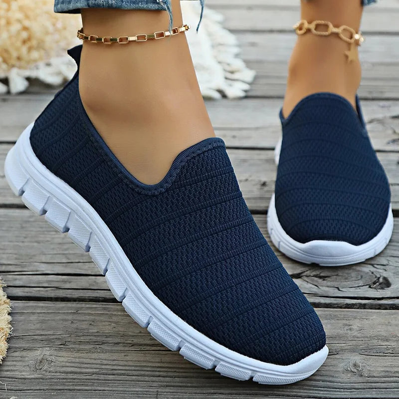 Women's Sneaker thebuzzbay.com