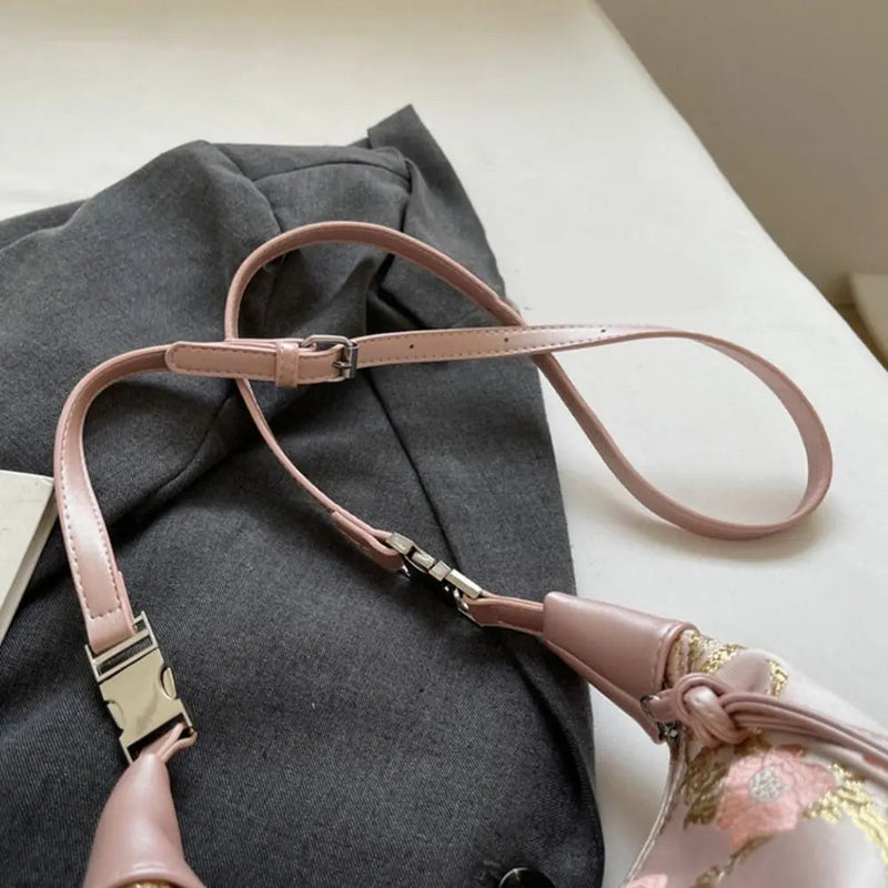 Casual Embroidered Chinese Style Handbag thebuzzbay.com