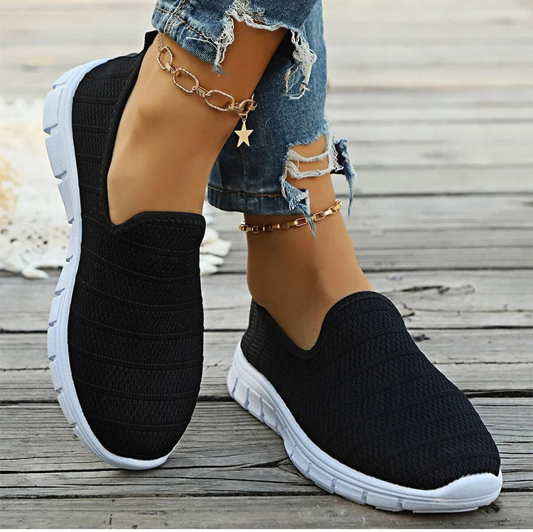 Women's Sneaker thebuzzbay.com