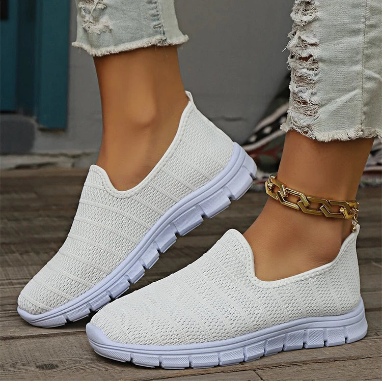 Women's Sneaker thebuzzbay.com
